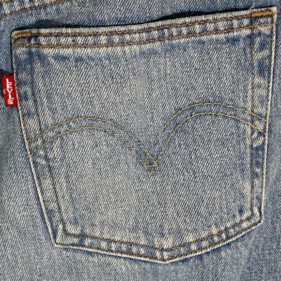 Levi's Women's 501 Skinny Jeans in Can't Touch This Medium Wash Ripped W28 L28 - Picture 16 of 16